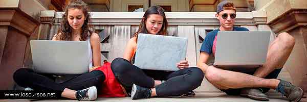 Variedad de ofertas de cursos de formación gratis online en Internet